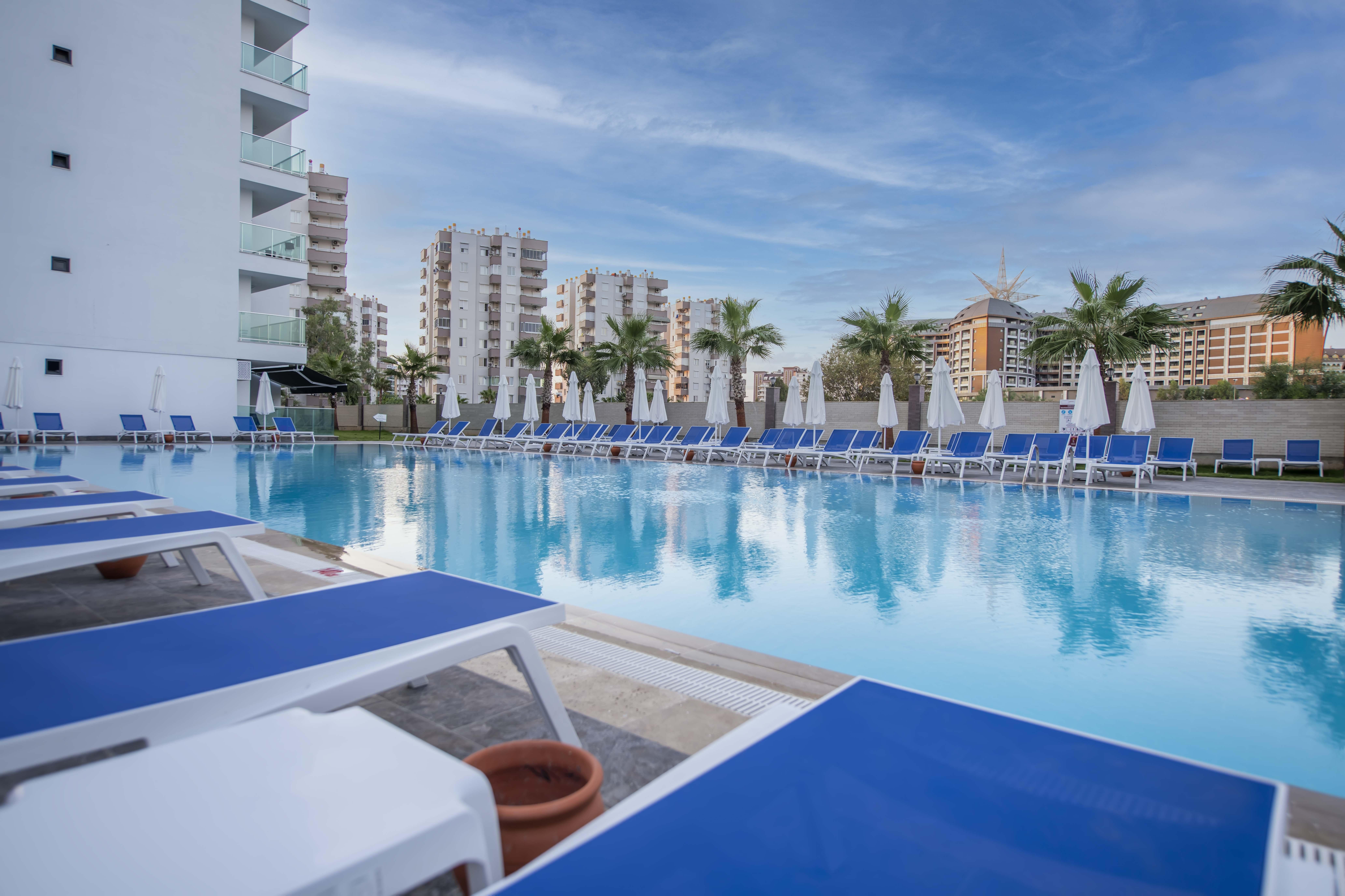 Royal Towers Lara Hotel Antalya Exterior foto