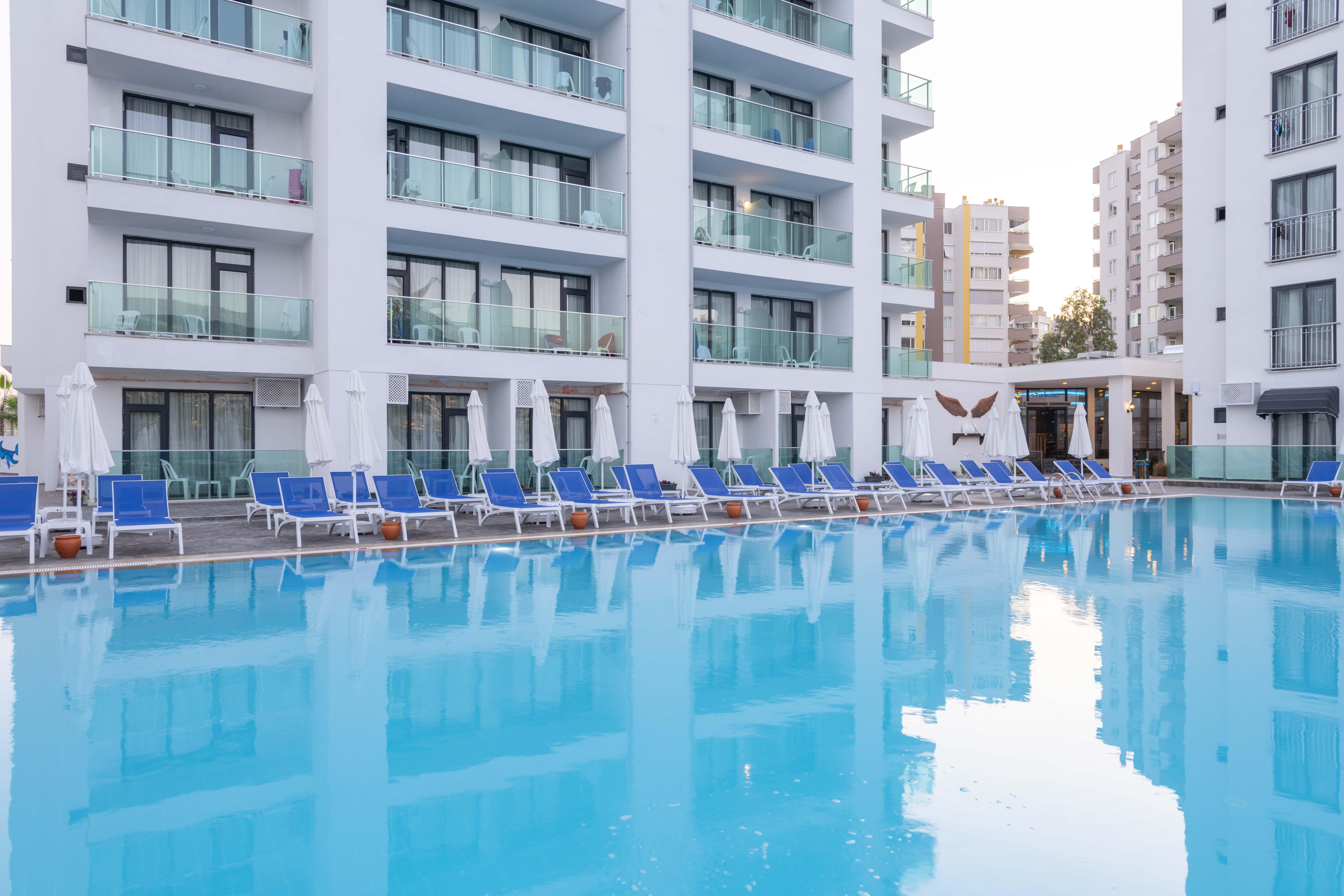 Royal Towers Lara Hotel Antalya Exterior foto